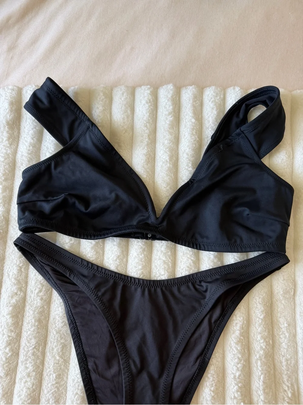 NWOT SKIMS Black Two-Piece Bikini Set
